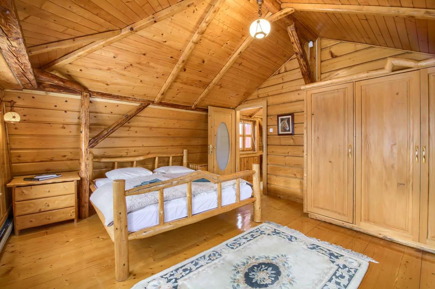 50 - Exclusive Mountain House Florynka